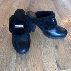 Black Hunter leather and Brazilian sheepskin Sherpa heeled mules, size 7